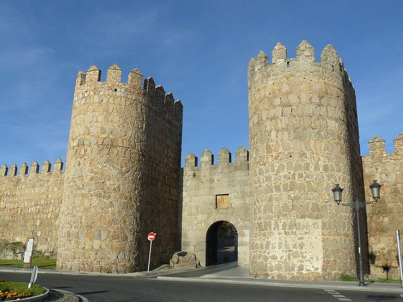Walls of Ávila, Puerta del Puente